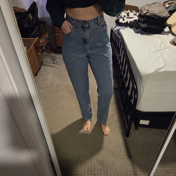 Classic Denim - Classic Denim High Rise Women's Jeans